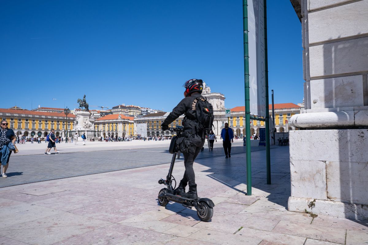 Trottinette électrique : le casque devient obligatoire en Ille-et-Vilaine, ce que cela change avant d'acheter